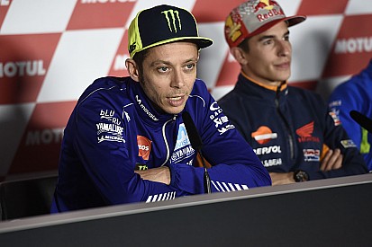 Rossi kan niet accepteren “dat zijn tijd voorbij is”, aldus Honda-teambaas