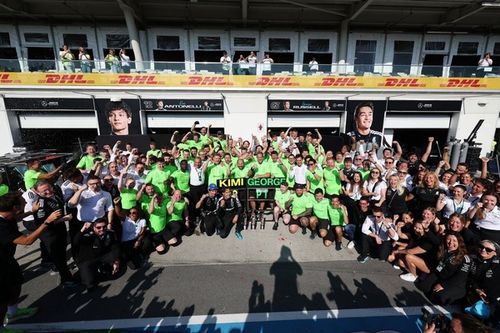 F1 - Villeneuve: "Mercedes não começará 2026 na frente"