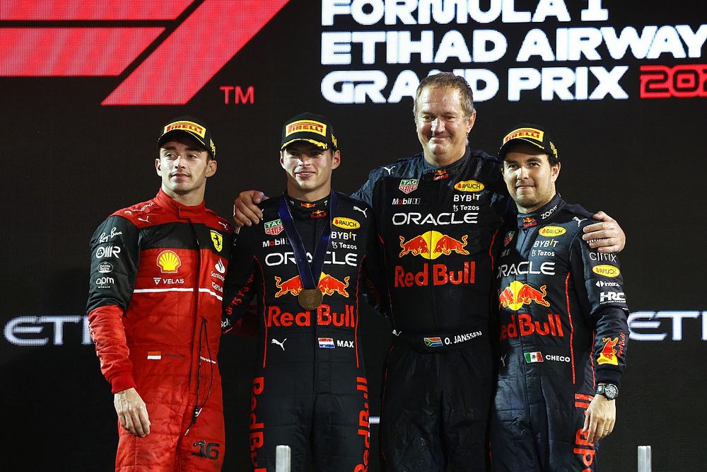 Así acaba el duelo entre compañeros en carrera de la F1 de 2022