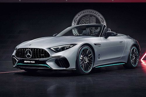 F1-rajongó gyűjtőknek szánták az új Mercedes-AMG SL 63 Motorsport Collectors Editiont