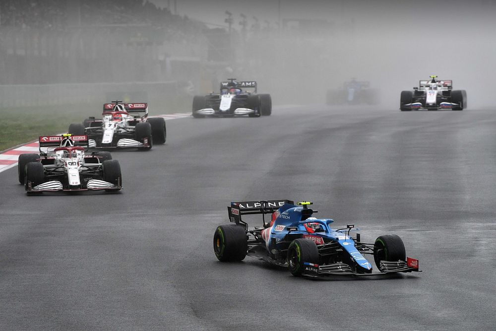 Esteban Ocon, Alpine A521, Antonio Giovinazzi, Alfa Romeo Racing C41, and Kimi Raikkonen, Alfa Romeo Racing C41