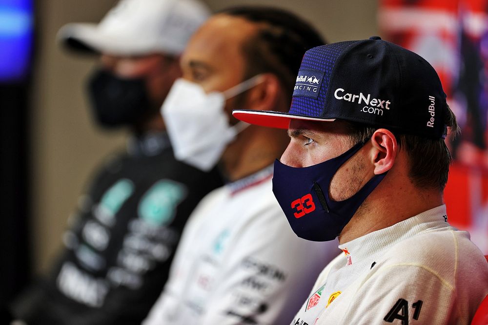 RETA FINAL: Verstappen lidera, mas Red Bull "não sabe o que fazer" contra Mercedes