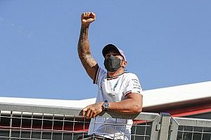 Hamilton dan Mercedes Luncurkan Inisiatif Keberagaman