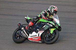 Omgedraaide rollen in race 2 Portimao: Rea wint, crash Razgatlioglu