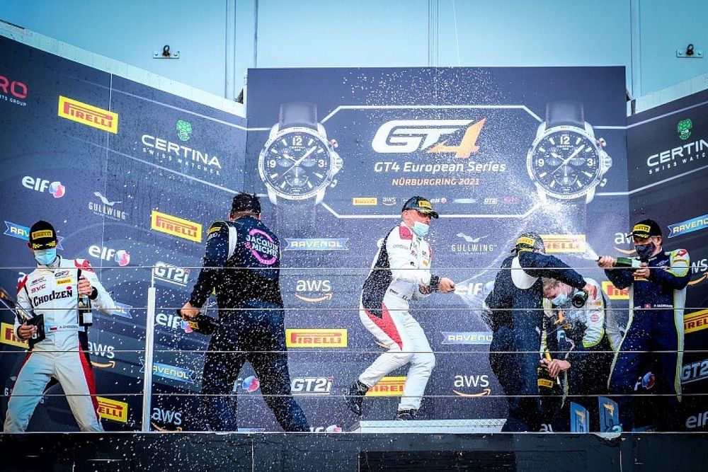 Antoni Chodzeń na podium w Am