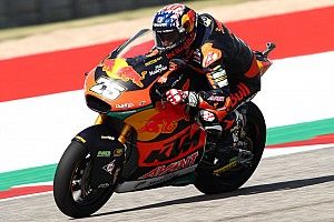 Moto2, Austin: Raul Fernandez in pole davanti a Gardner, 3° Di Giannantonio.