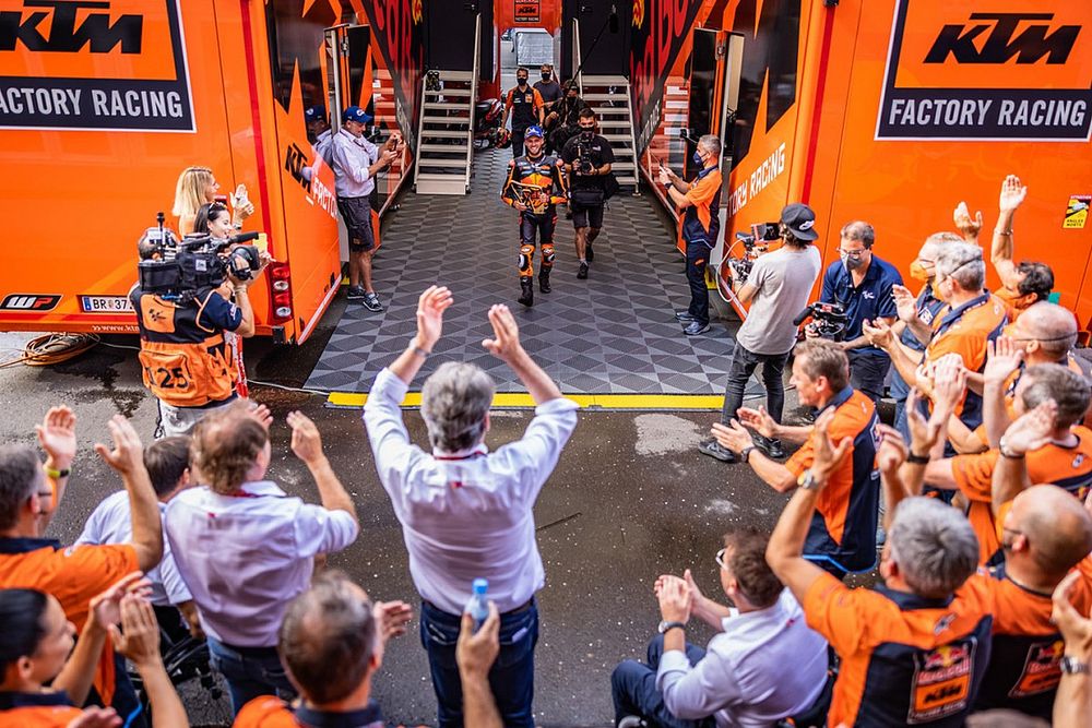 KTM Angkat Topi dengan Cara Brad Binder Ambil Keputusan