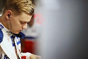 Haas looft zelfkritische Schumacher: “Hij zoekt altijd naar verbeterpunten”