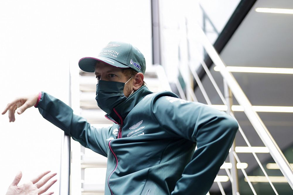 Vettel az FIA-ról: „Nem elég bátrak!”