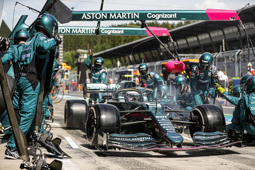 Sebastian Vettel, Aston Martin AMR21, makes a pit stop