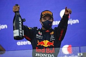 Sergio Pérez marcó un hito en la era híbrida al ganar en Bakú