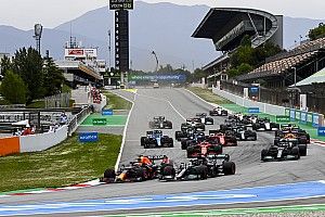 Hamilton "made sure" to give Verstappen space at first corner of Spanish GP