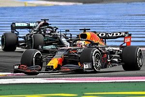 F1: Mercedes "procura" meio segundo perdido para Verstappen em parada nos boxes