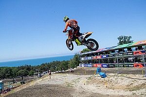 Hasil Race 1 MXGP Inggris: Cairoli Dominan, KTM Rajai Podium