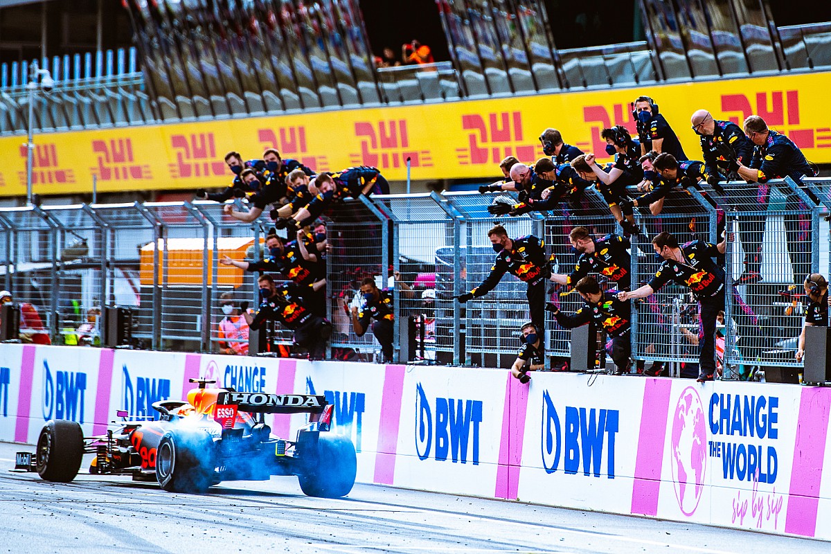 Alonso: az FIA foglalkozhatna a gumiégetésnél fontosabb dolgokkal is