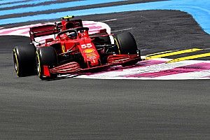 Sainz: "Algo hacemos muy mal para ir tan lento en estas condiciones"