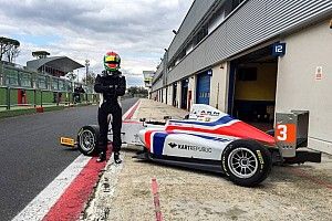 Levi Rèvèsz con AKM Motorsport in F4