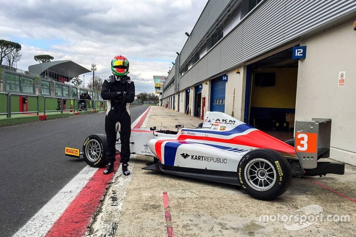 Levi Rèvèsz con AKM Motorsport in F4