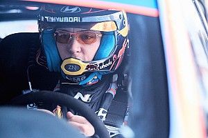 Persiapan untuk Kroasia, Neuville Ikuti Reli Il Ciocco
