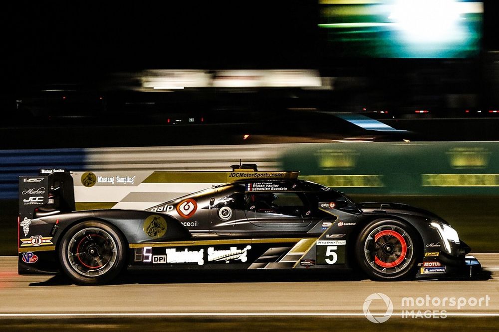 #5 Mustang Sampling Racing / JDC-Miller MotorSports Cadillac DPi, DPi: Sebastien Bourdais, Tristan Vautier, Loic Duval