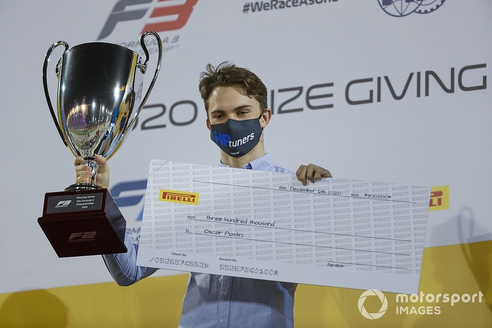 Oscar Piastri, Prema Racing, with his trophy