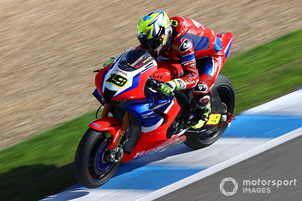 Banyak Komponen Baru, Honda CBR1000RR-R Diharapkan Lebih Baik