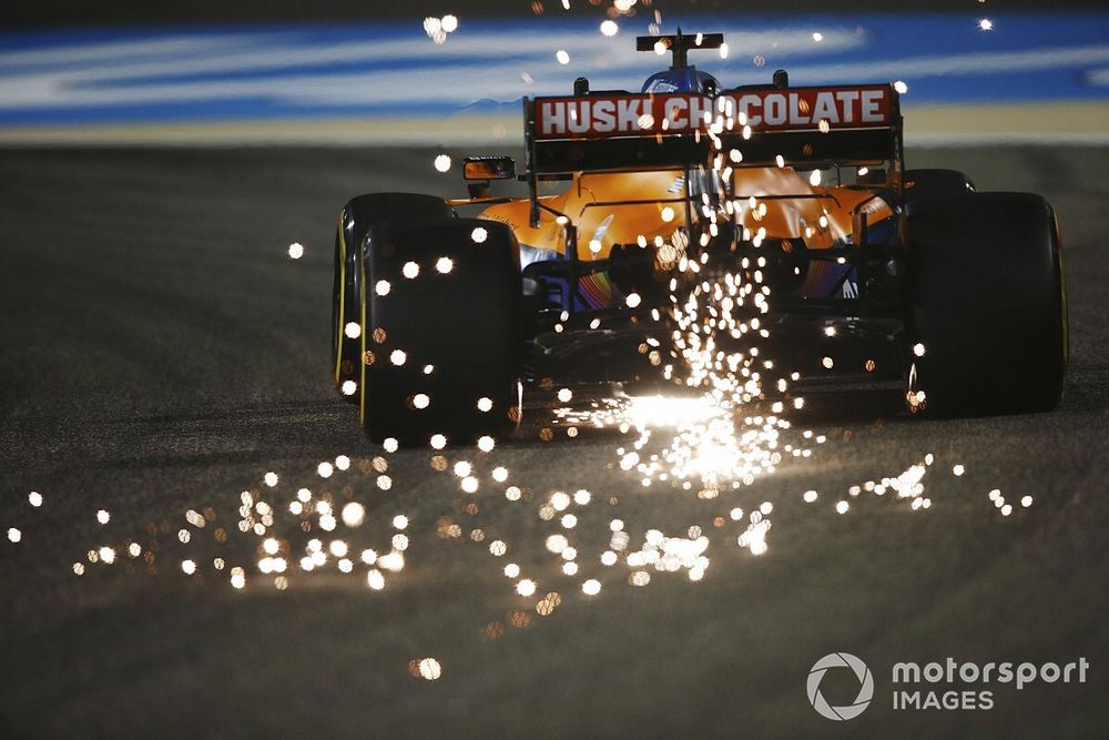 McLaren rivela: Ricciardo ha corso con il fondo danneggiato