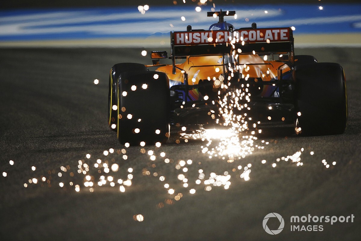 McLaren rivela: Ricciardo ha corso con il fondo danneggiato