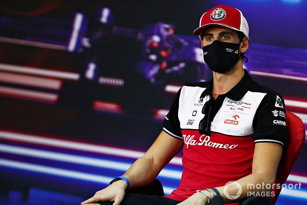 Giovinazzi: "Umarım testlerdeki sonuçları tekrarlayabiliriz"