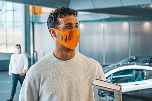Ricciardo: Tattoo bet repeat unlikely with McLaren boss