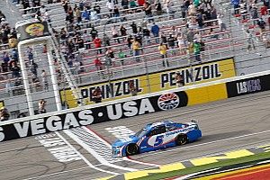 NASCAR: Larson domina e vence primeira corrida após retorno de suspensão