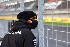 Hamilton Masih Berambisi Raih Gelar F1 Kedelapan