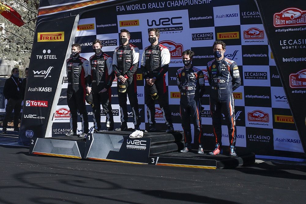 Podio: il vincitore Sébastien Ogier, Julien Ingrassia, Toyota Gazoo Racing WRT Toyota Yaris WRC, second place Elfyn Evans, Scott Martin, Toyota Gazoo Racing WRT Toyota Yaris WRC, third place Thierry Neuville, Martijn Wydaeghe, Hyundai Motorsport Hyundai i20 Coupe WRC