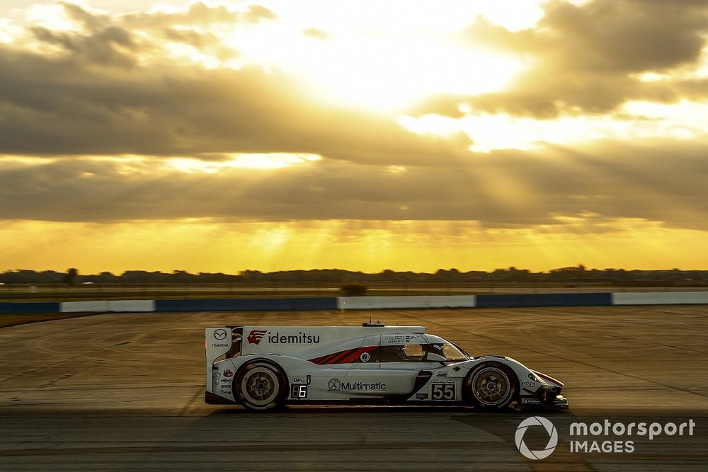 Sebring 12H Hour 9: Mazda locked in battle with Ganassi Cadillac