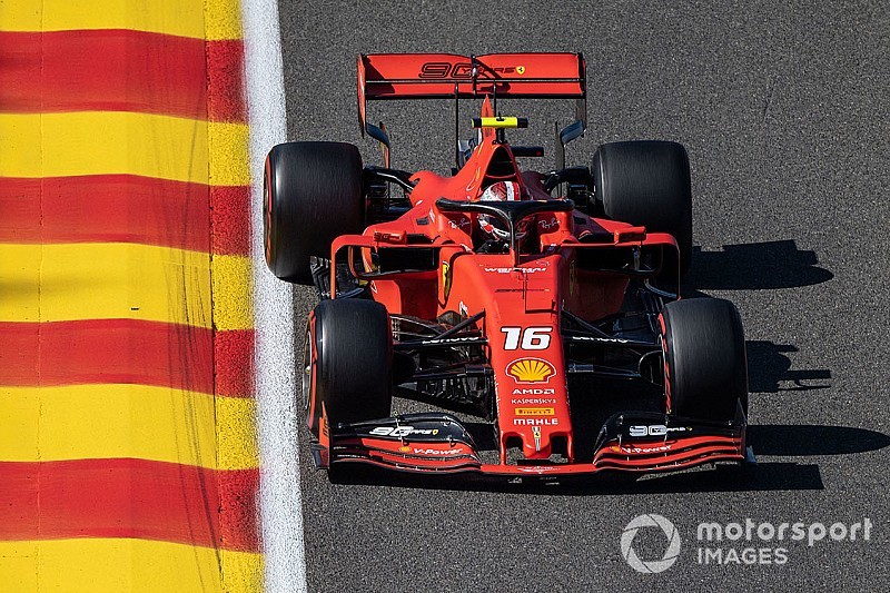 F1 Spa, Libere 3: Ferrari davanti, Hamilton sbatte!