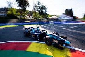 Sette Camara wraca do rodziny Red Bulla