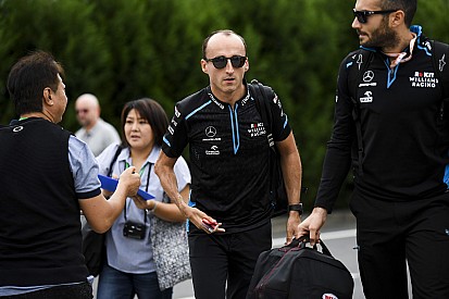 Williams drivers did well to "hide" spares shortage - Kubica