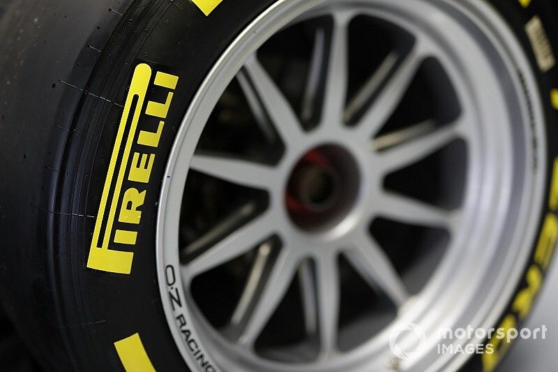 Jean Alesi tests the new Pirelli 18 inch tyres for next seasons F2 Car