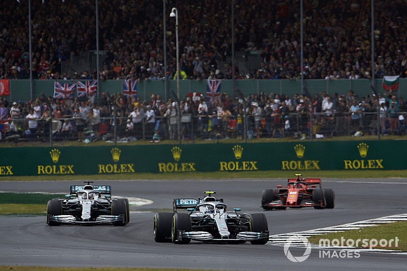 Hamilton: "Banden grotere factor bij volgen dan aerodynamica"