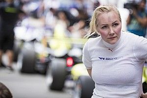 Цена контракта – позирование топлес. Финская гонщица рассказала о нестандартных требованиях американской команды