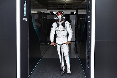 Hamilton extra DRS-zónát akar a Japán Nagydíjon Szuzukában