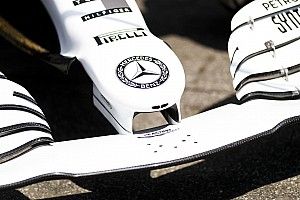 Hamilton és Bottas esőtáncot jár a Mercedes problémája miatt