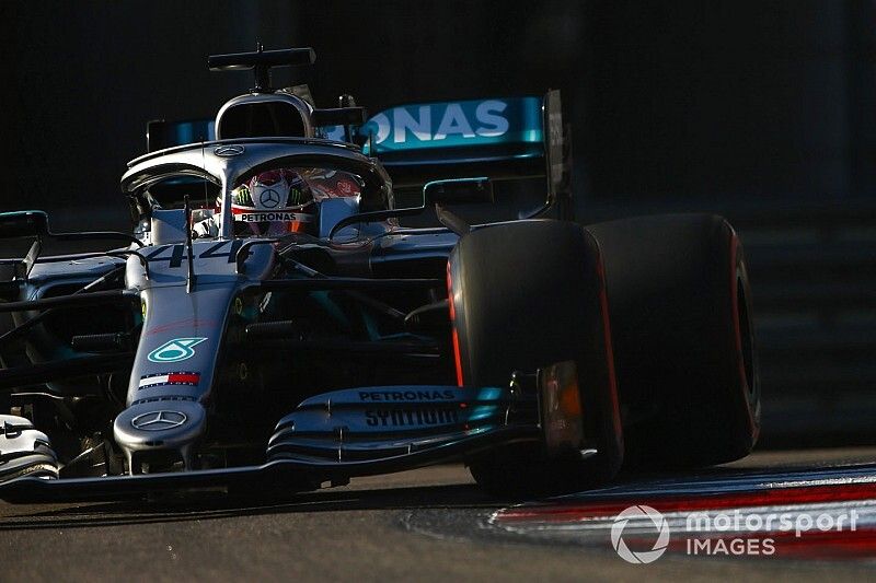 Hamilton "inspiré" par la force de Mercedes pour revenir