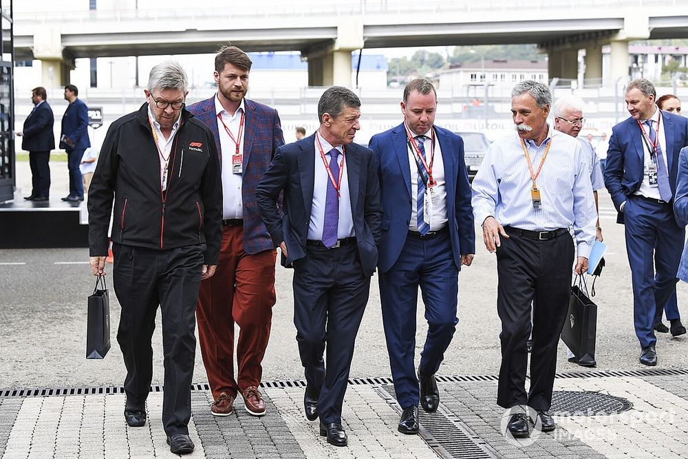 Az F1 komoly pénzügyi nehézségekkel nézhet szembe a szezon további halasztásának esetén