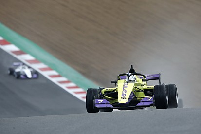 Brands Hatch W Series: Antrenmanların lideri Kimilainen oldu