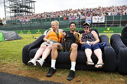 Ricciardo: "Red Bull'dan ayrılmamın sebeplerinden birisi mühendisimin ayrılığıydı"