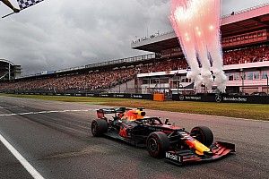 Verstappen: "Y encima le regalé al público un bonito trompo"