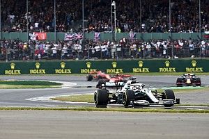 Hamilton ging tegen wisseladvies Mercedes in