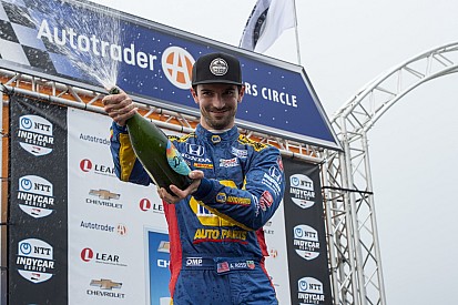 Rossi e Honda renovam contrato com Andretti