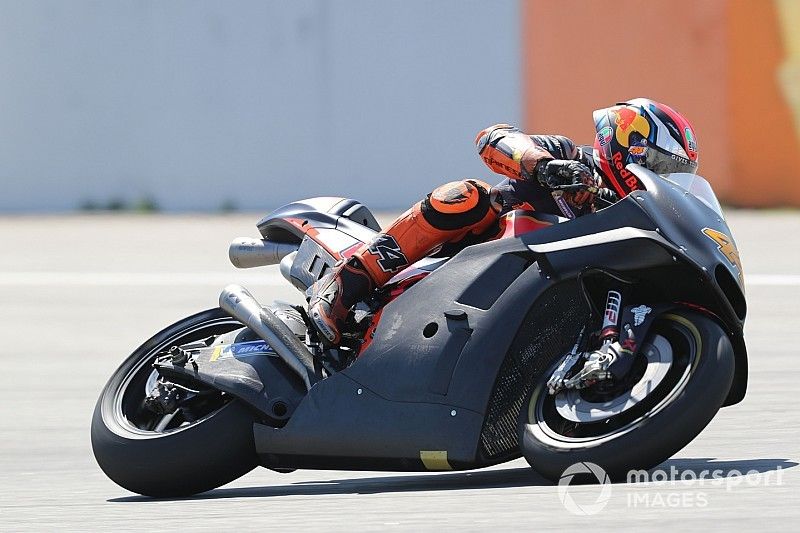 Espargaró: "Pedrosa hizo la Honda de Stoner y Márquez, y ahora hará la KTM"